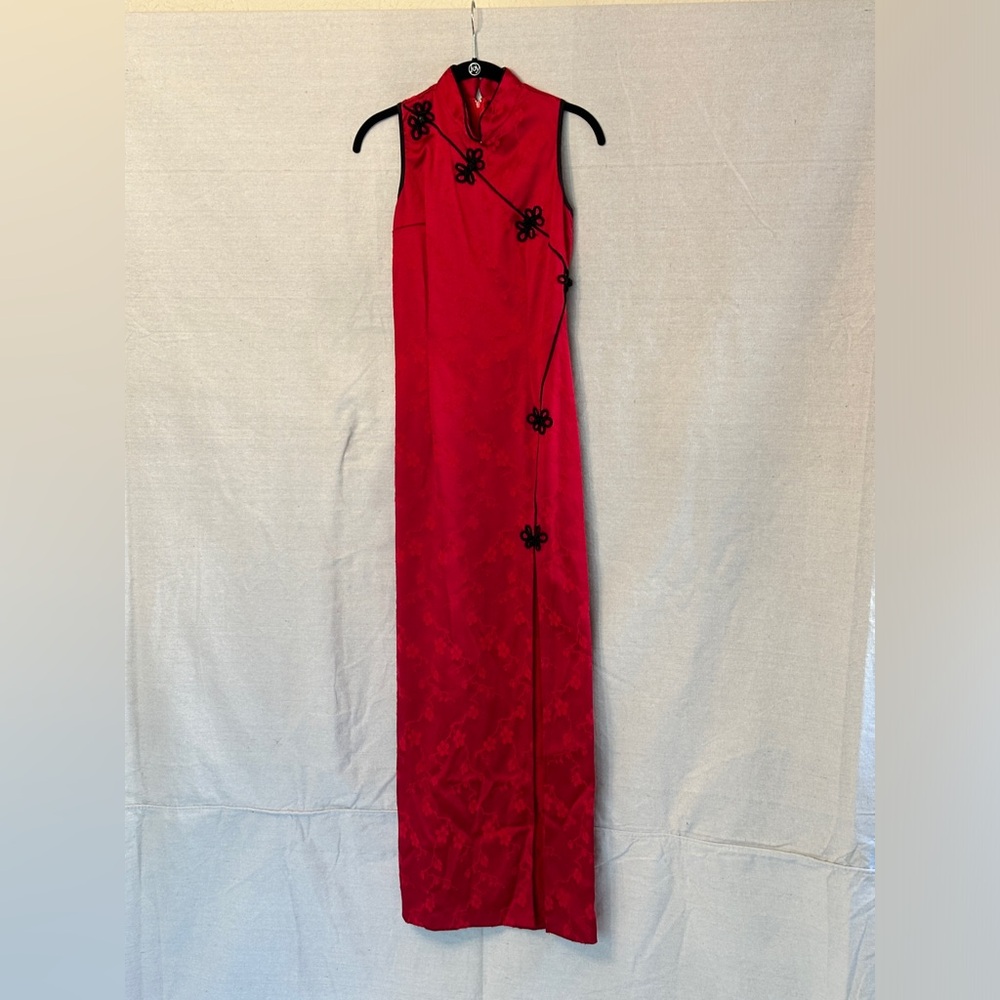 Vintage Red Floral Patterned Chinese Qipao Style Dress